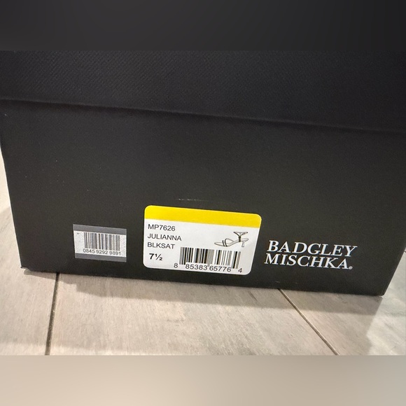 NWT: Badgley Mischka Julianna Black Satin Strappy Heels new in box with dust bag - Picture 8 of 14